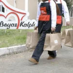 Kocaeli’de ‘Beyaz Kalpler’ gönüllere dokundu