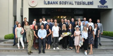 Ankara Üniversitesi'nden mezuniyet coşkusu