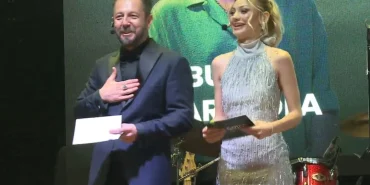 Vizyon Gecesi Ödülleri Nevide Çiçek ve Burak Sarımola'yla eğlenceye dönüştü