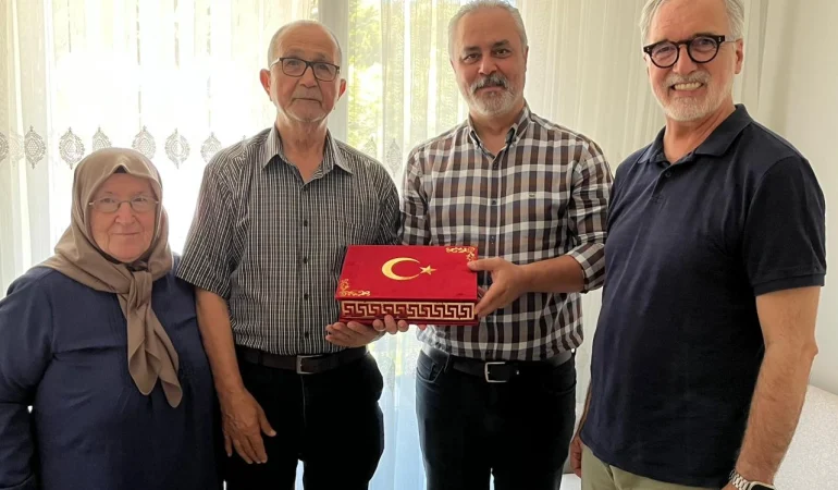 İzmit Belediyesinden Kıbrıs Gazilerine vefa ziyareti