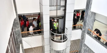 Kayseri Büyükşehir'den asansörden kişi kurtarma eğitimi
