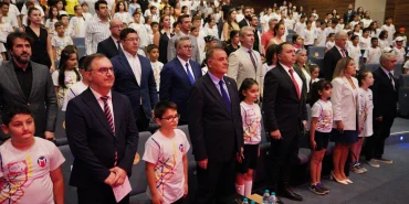 'Metro İstanbul'da 403 minik öğrenci mezun oldu