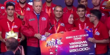 Teknofest 2025’te gençlere övgü: Sizler ülkemizin aydınlık geleceğisiniz!